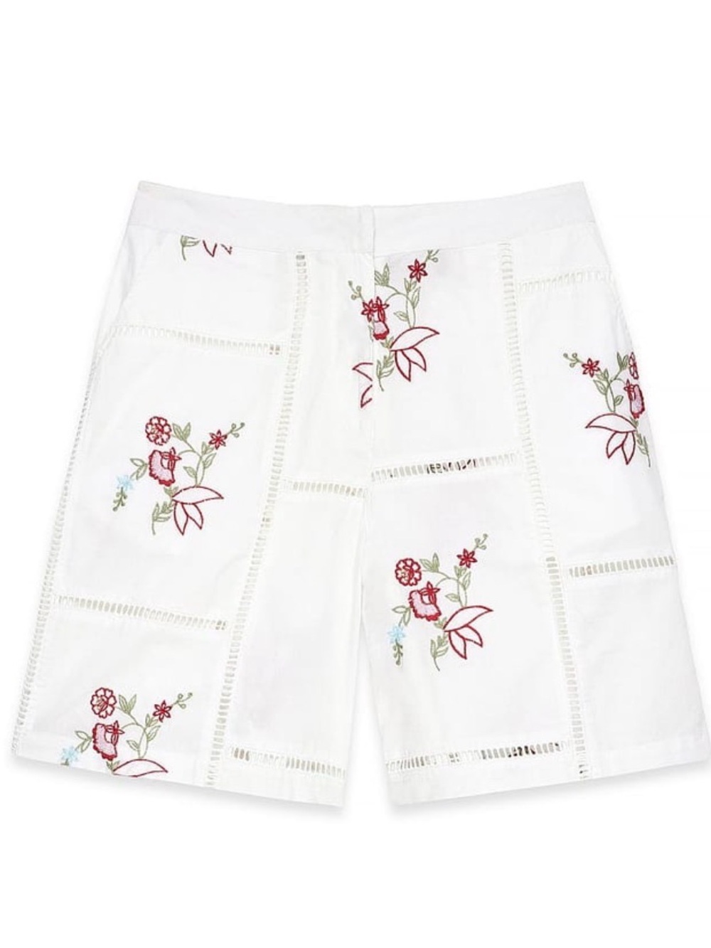 NAKD Embroidered White Floral Bermuda Shorts EU34